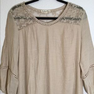 Woman’s blouse